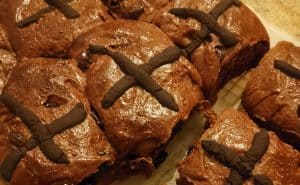 chocolate hot cross buns recipe