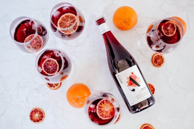 Immerse in the Taste of Award-Winning Non-Alcoholic Wine by Altina Drinks