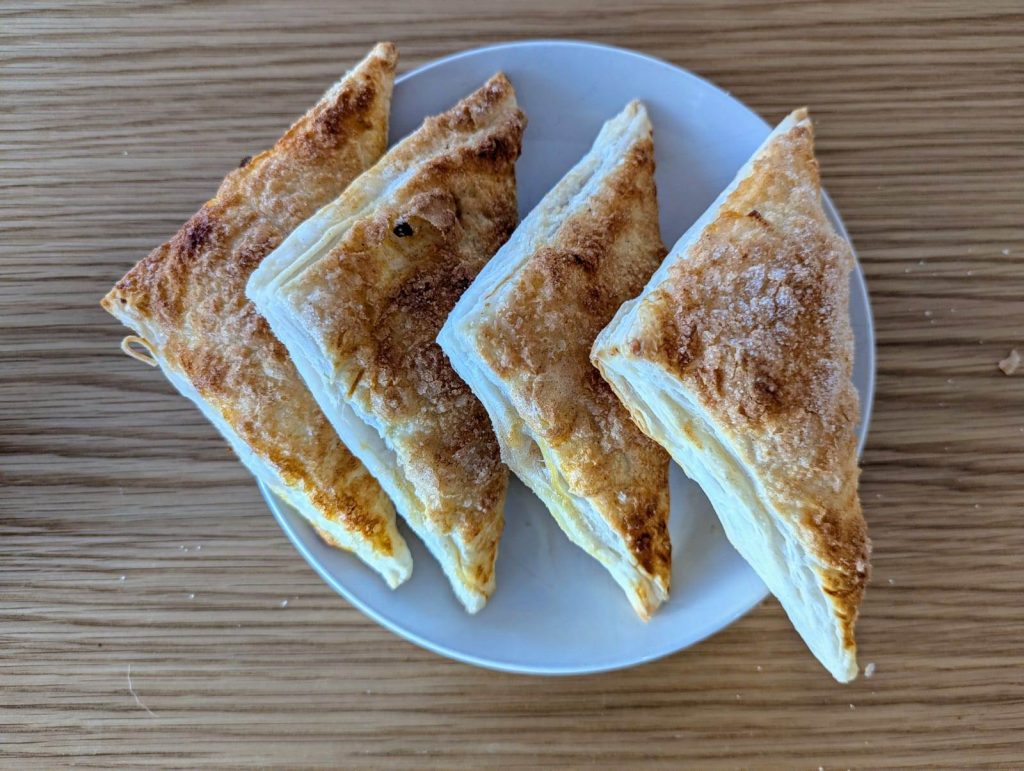 Dutch Apple Turnovers / Appelflappen Recipe